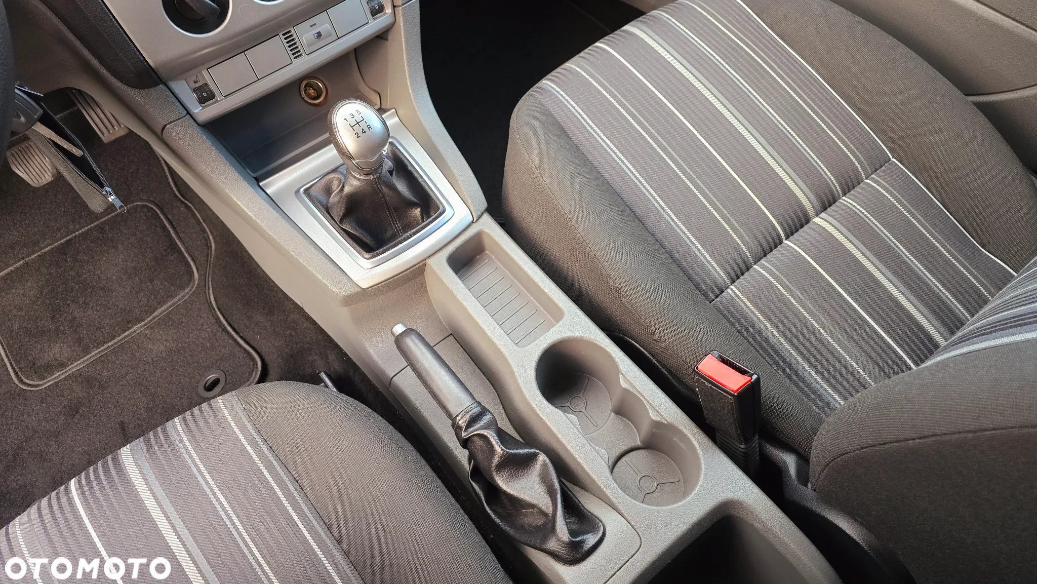 Ford Focus - 21