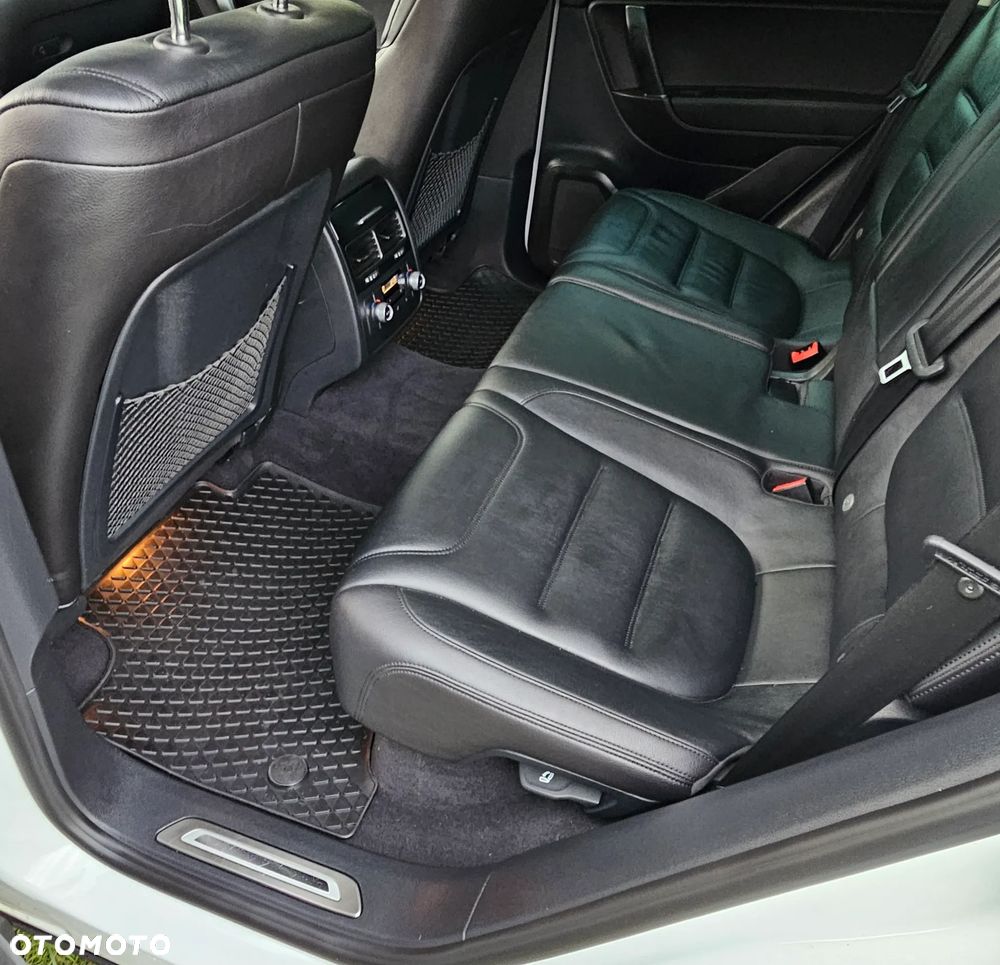 Volkswagen Touareg 3.0 V6 TDI BMT Perfectline R-Style - 12