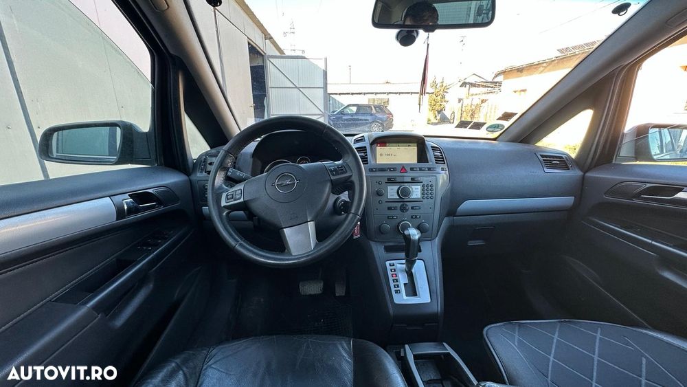 Opel Zafira - 9