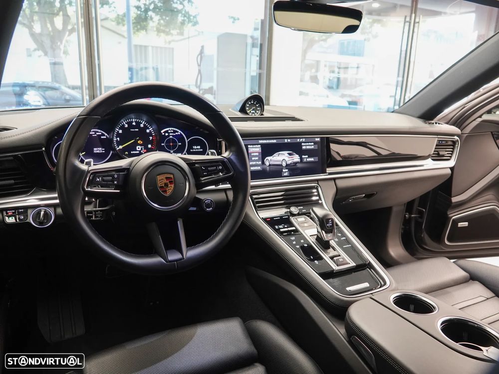 Porsche Panamera Sport Turismo 4 E-Hybrid - 28