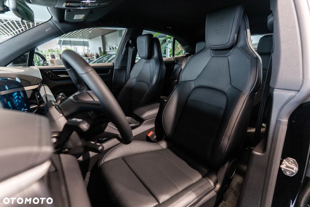Porsche Macan - 10
