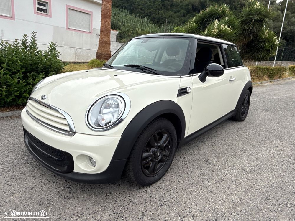 MINI 3 Portas One D