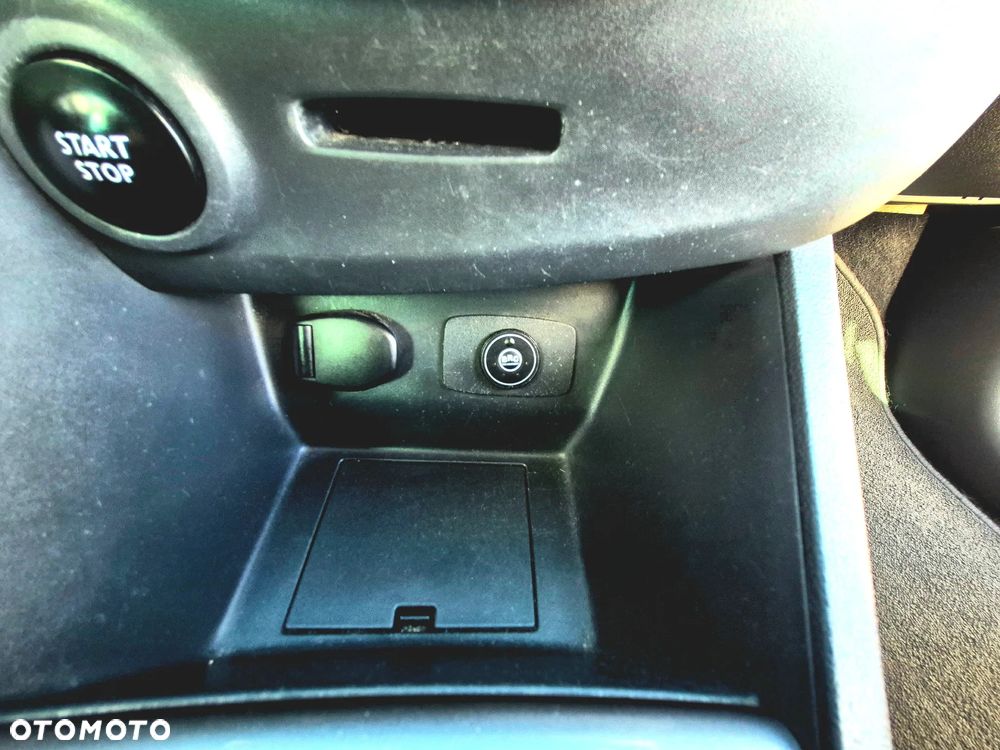 Renault Clio 1.2 16V Limited - 16