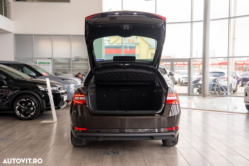 Skoda Superb 2.0 TDI DSG Active - 13