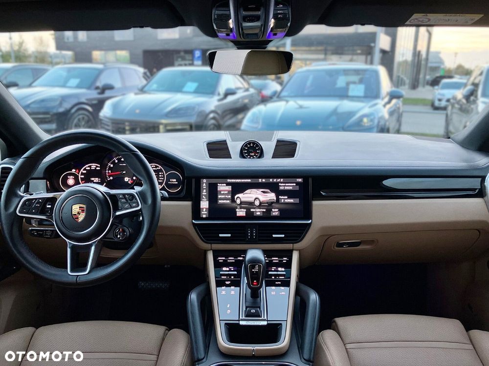 Porsche Cayenne - 14