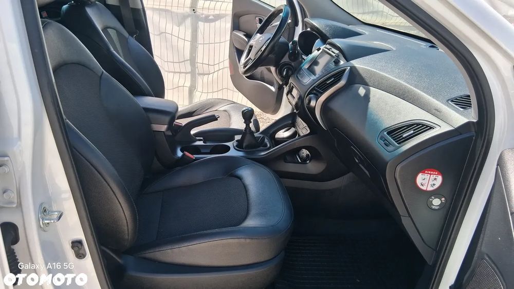 Hyundai ix35 2.0 CRDi 4WD Premium - 13