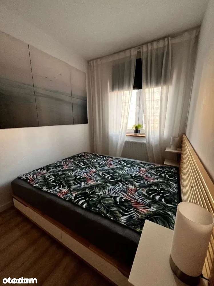 Nieprzechodnie 3 pokoje z kuchnią, garaż, PKP i metro, bezpośrednio
