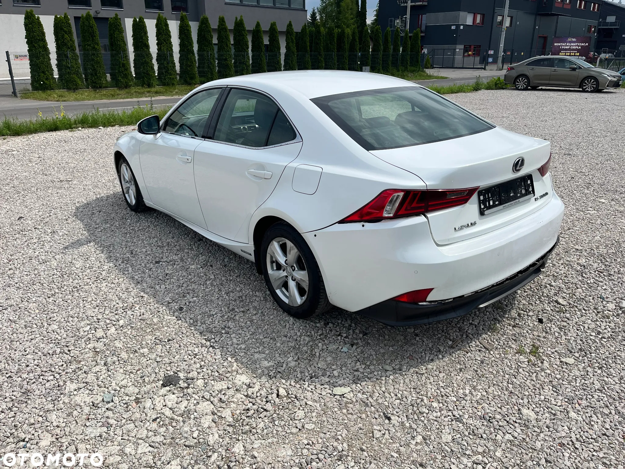 Lexus IS 300h Business - 3