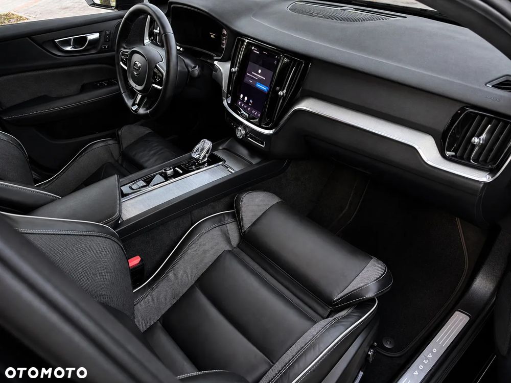 Volvo S60 B5 B AWD Ultimate Dark - 15