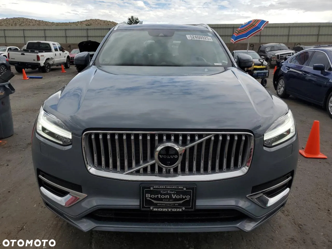 Volvo XC 90 - 2