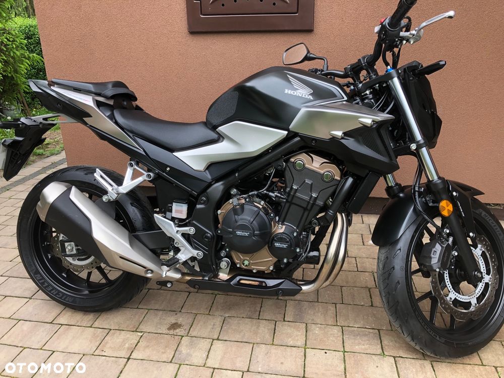 Honda CB - 11