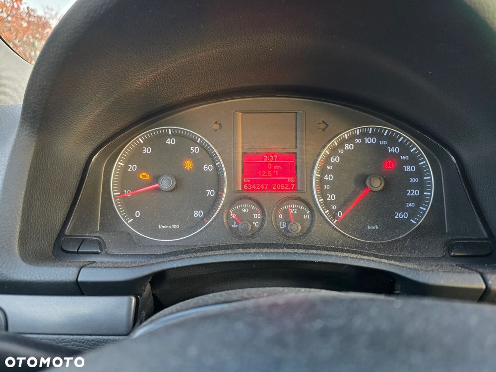 Volkswagen Jetta 1.6 Trendline - 13