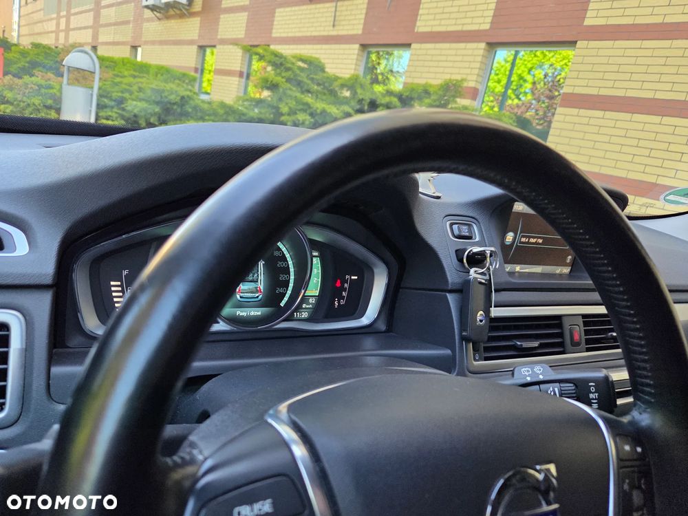 Volvo V70 D4 Geartronic Black Edition - 28