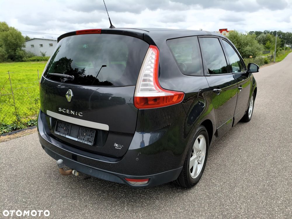 Renault Grand Scenic - 11