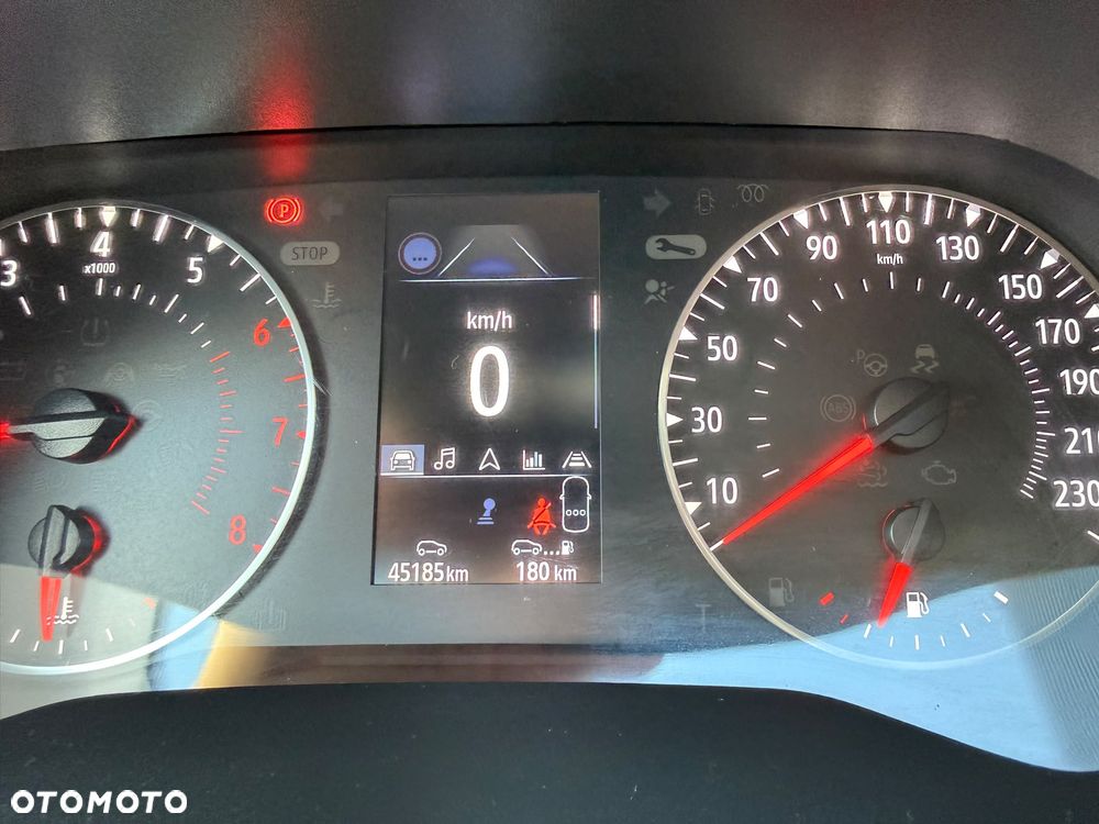 Renault Captur TCe 90 EVOLUTION - 24