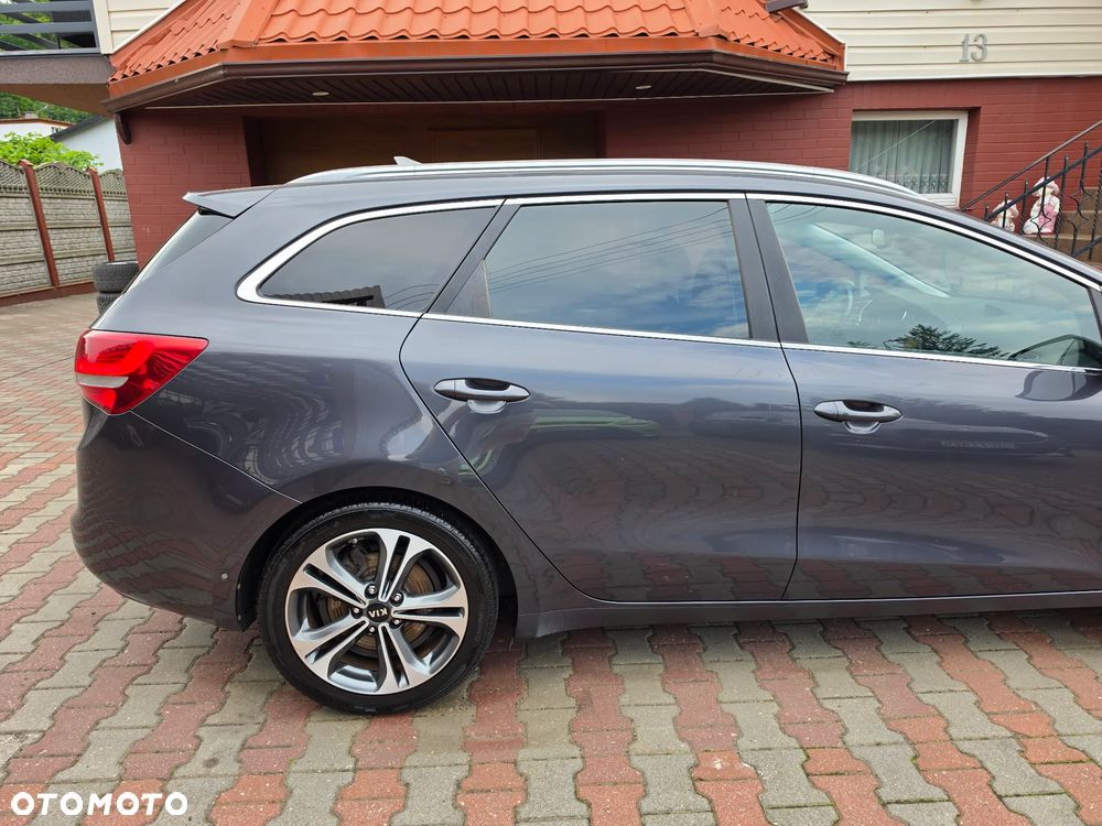 Kia Ceed 1.6 CRDi 136 ISG Platinum Edition - 10