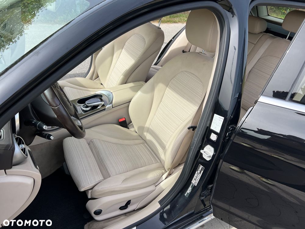 Mercedes-Benz Klasa C 220 CDI BlueEff Edition Elegance - 12