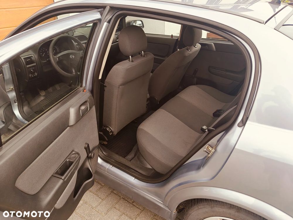 Opel Astra 1.4 Start - 10