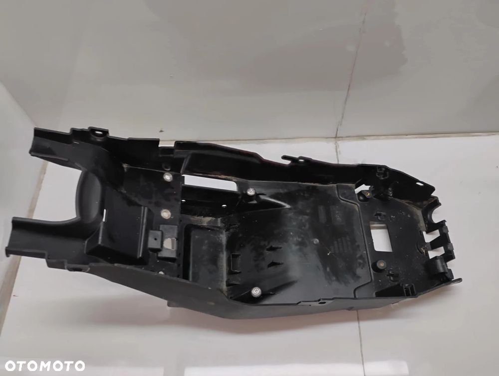 NADKOLE TYLNE TYŁ WYPEŁNIENIE PODSTAWA AKUMULATORA BMW F900 XR K84 46628396359 - 3