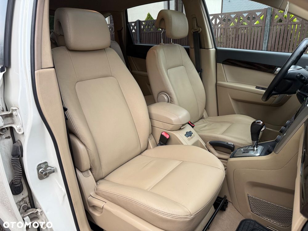 Chevrolet Captiva - 17