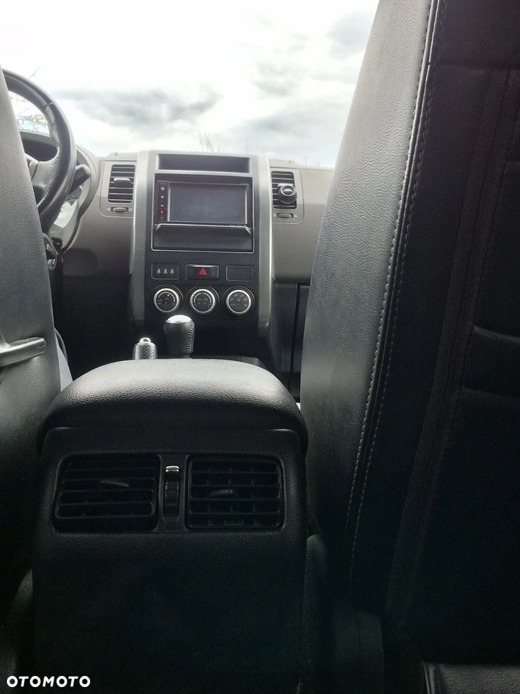 Nissan X-Trail 2.0 dCi LE - 12