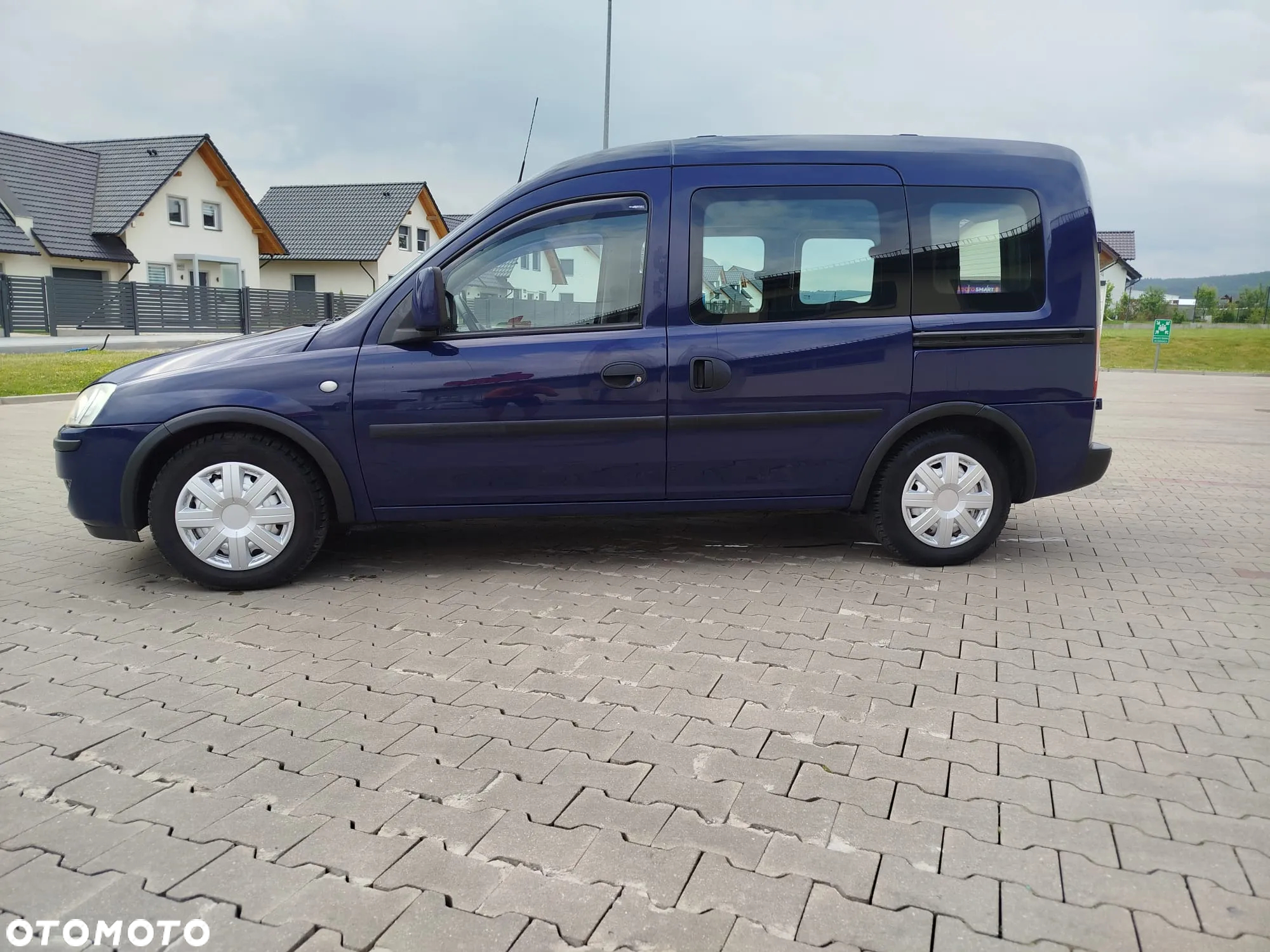 Opel Combo Tour 1.4 Enjoy - 4