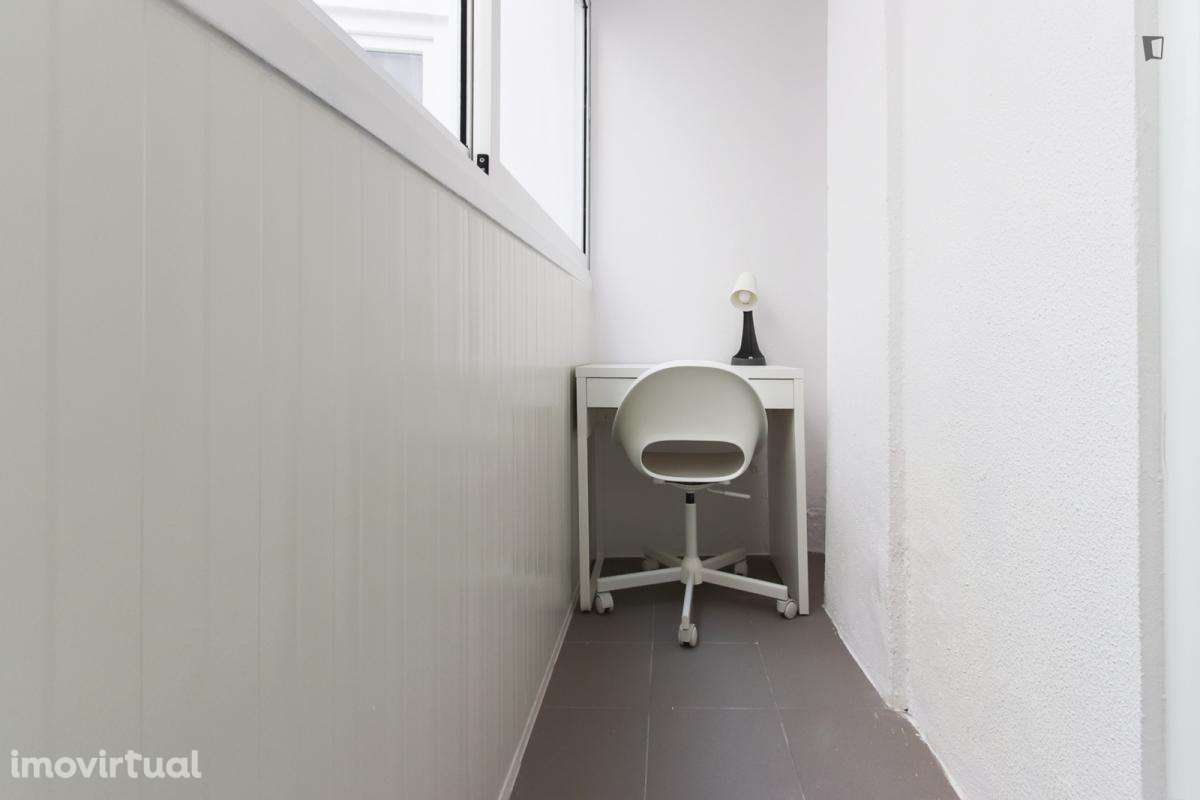 Quarto - localizado em Alameda Lisbon - Grande imagem: 4/14