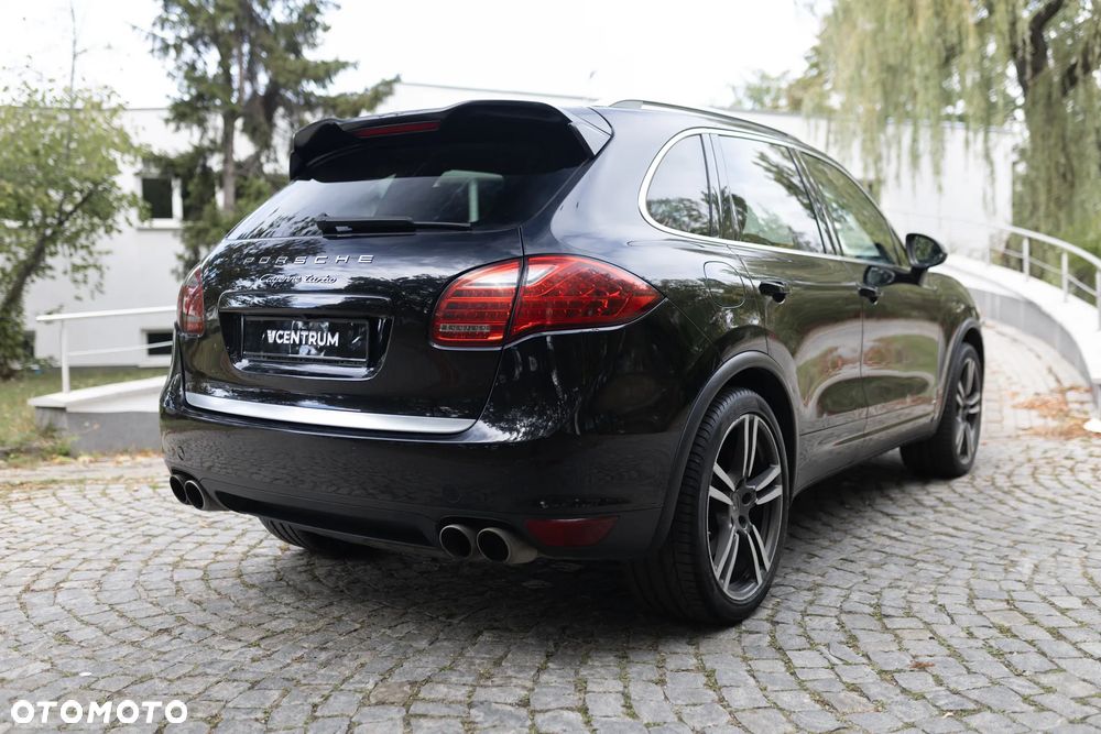 Porsche Cayenne - 6