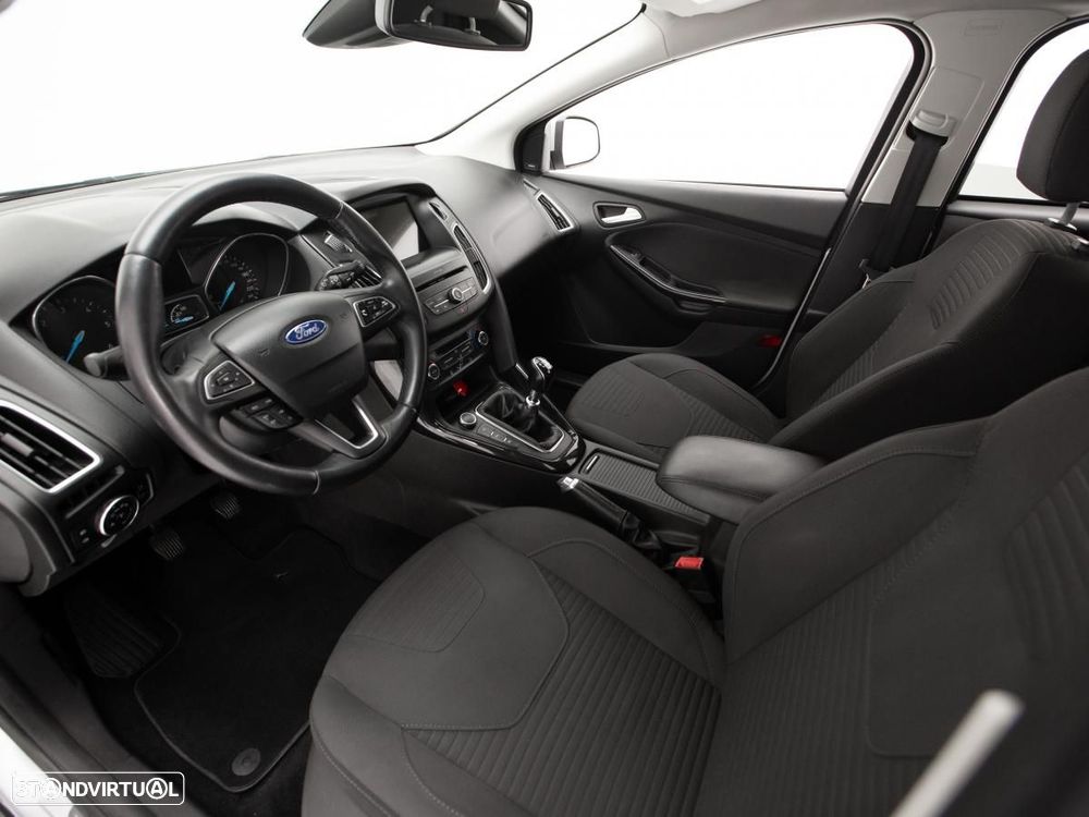Ford Focus SW 1.5 TDCi Titanium - 8