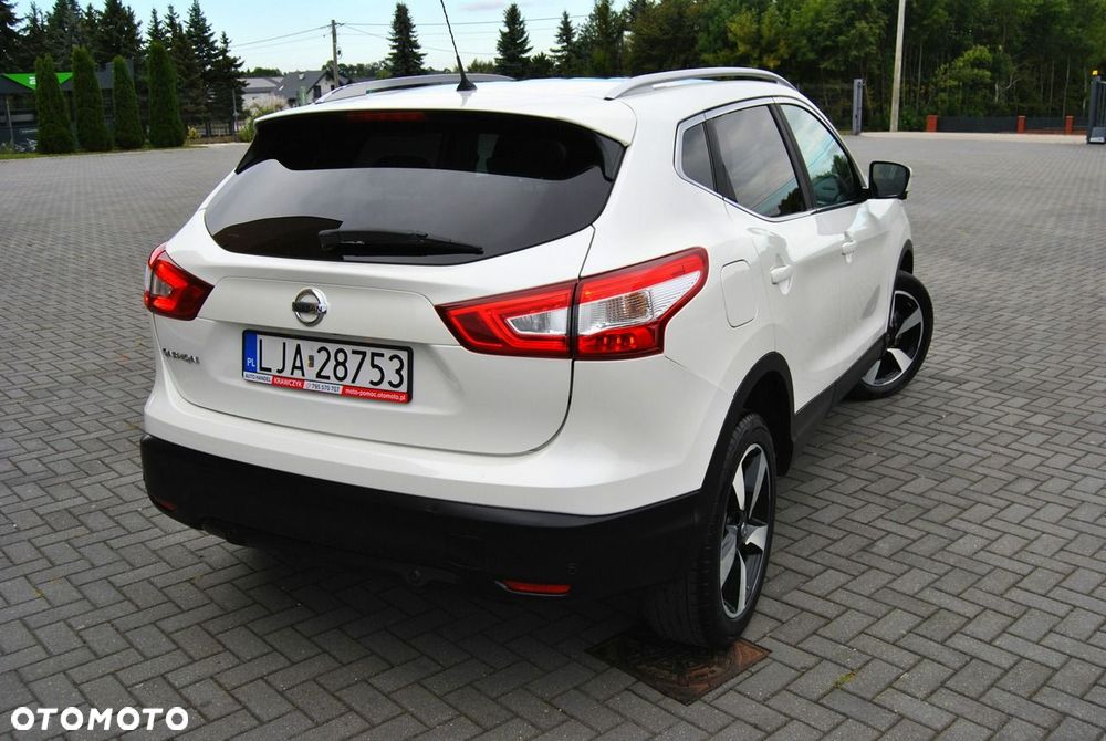 Nissan Qashqai 1.5 dCi TEKNA - 5