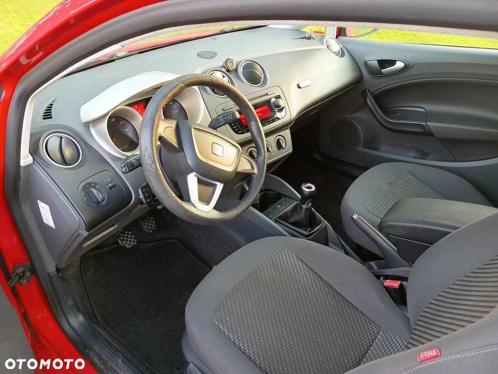 Seat Ibiza SC 1.4 16V Sport - 8