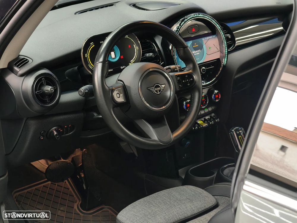 MINI 3 Portas Cooper SE - 12