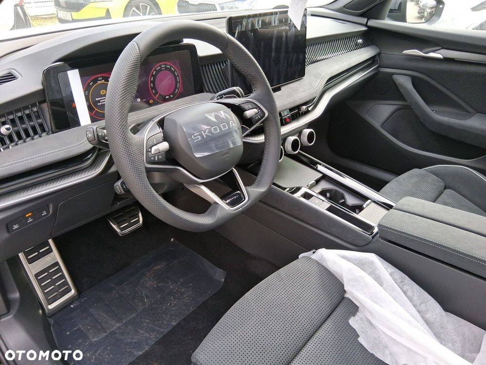 Skoda Superb 2.0 TSI Sportline DSG - 5