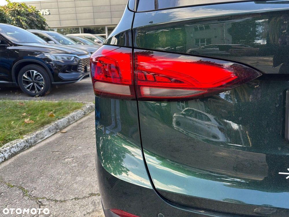 MG ZS Hybrid+ - 32