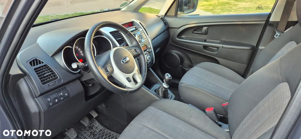 Kia Venga 1.4 CRDi S - 13