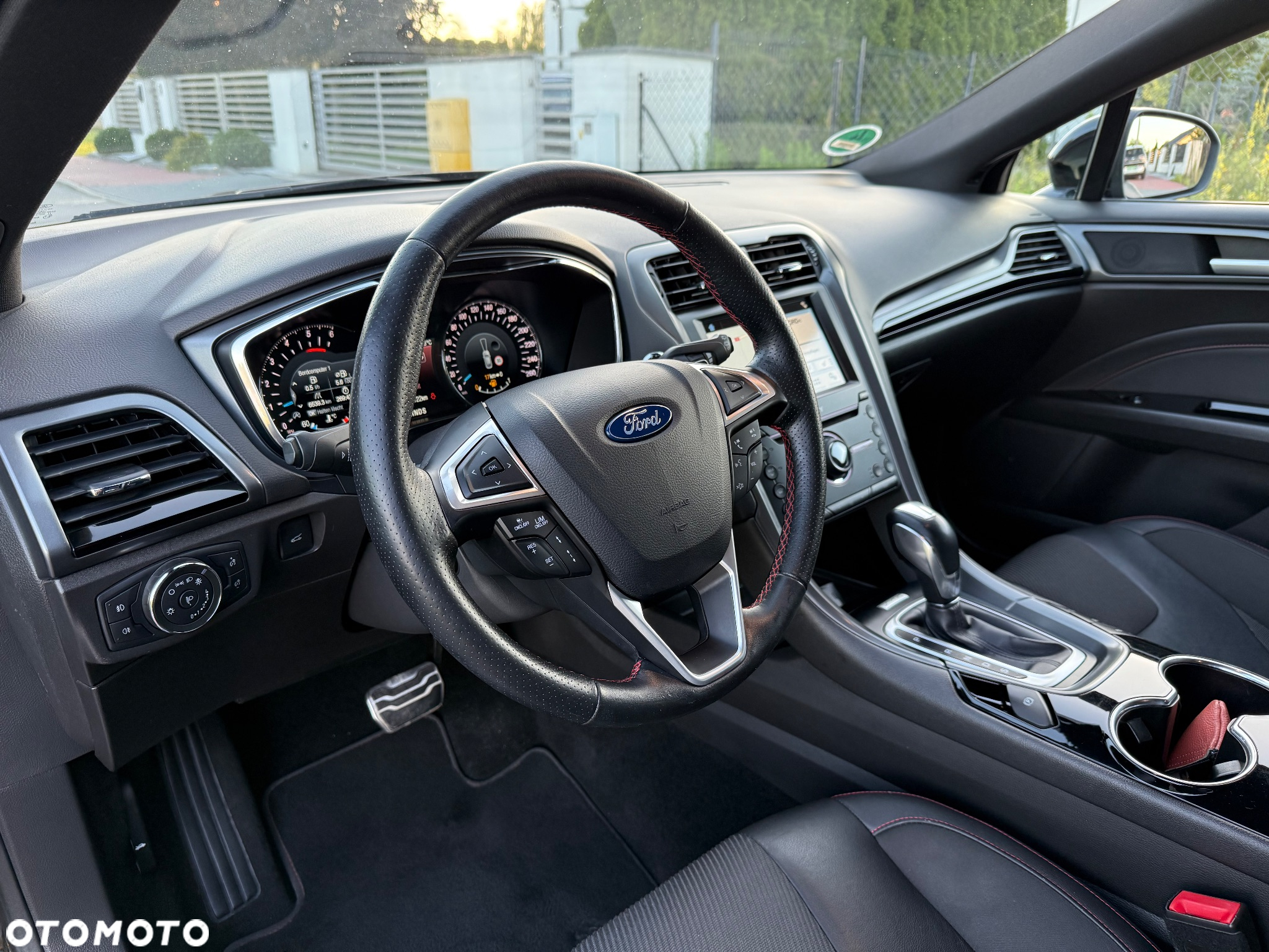 Ford Mondeo 2.0 TDCi ST-Line PowerShift - 19