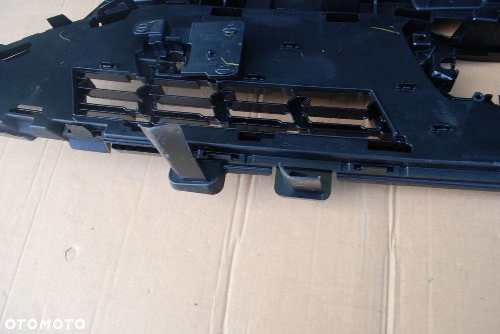 ATRAPA GRILL TOYOTA YARIS CROSS BARDZO ŁADNY - 11