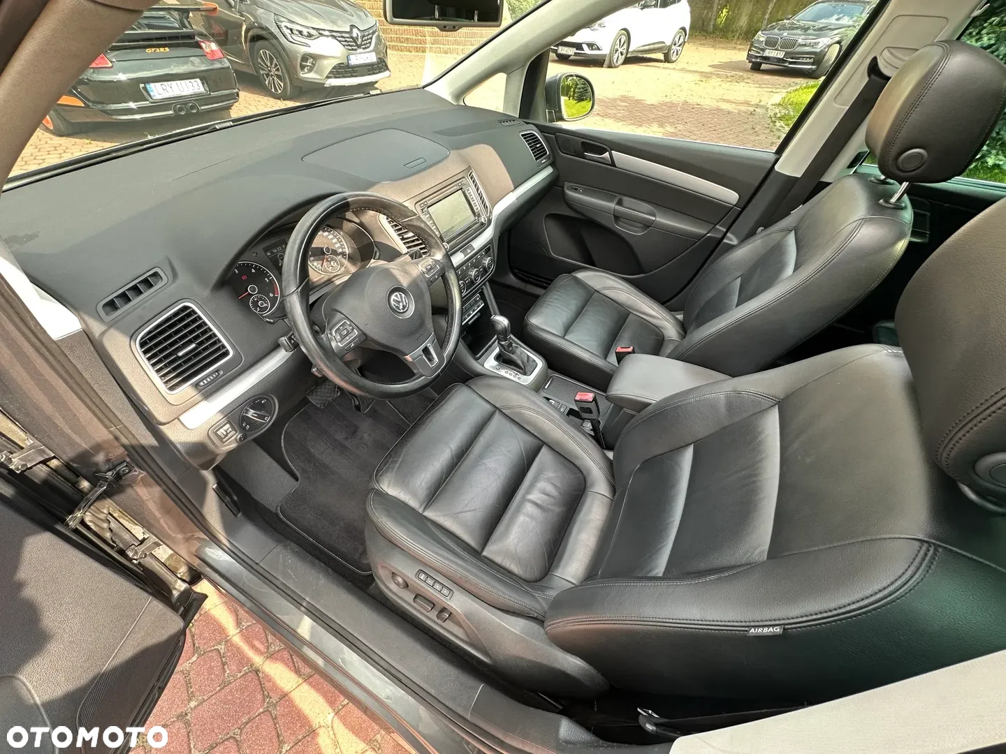 Volkswagen Sharan 2.0 TDI Highline DSG - 2