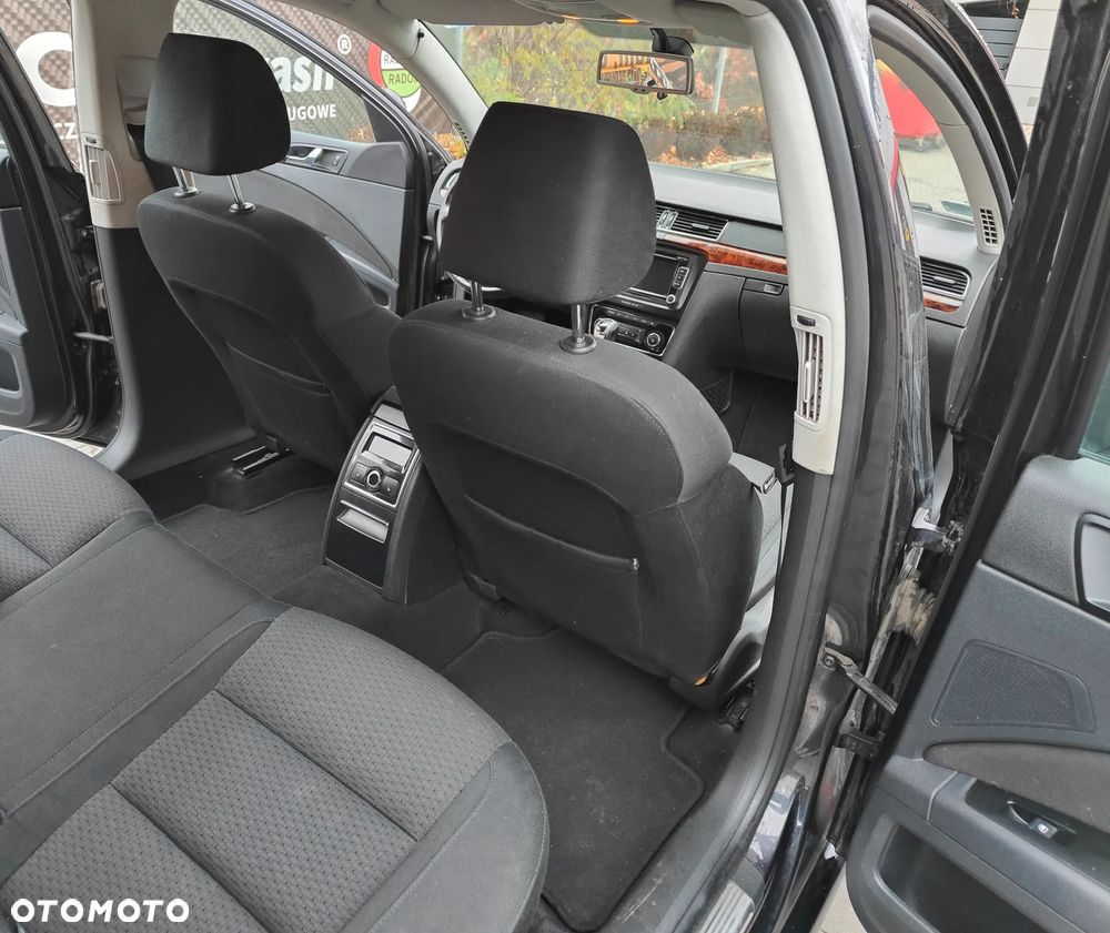 Skoda Superb 2.0 TDI Ambition - 14
