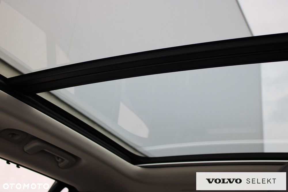 Volvo XC 90 - 21