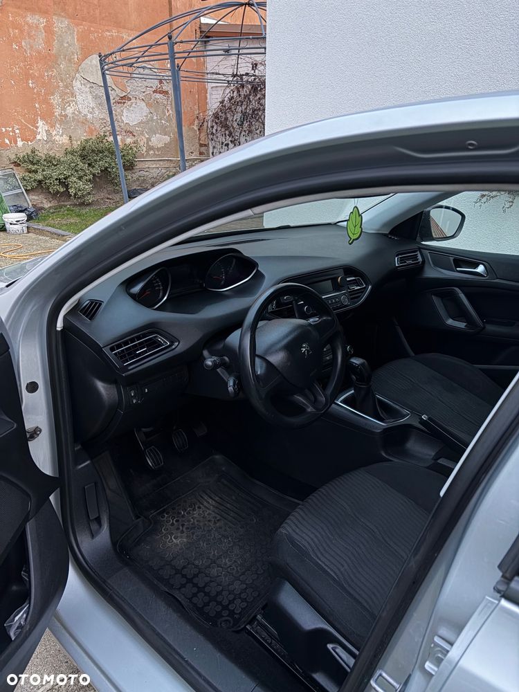 Peugeot 308 1.6 HDi Active - 14