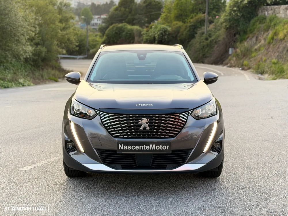 Peugeot 2008 1.2 PureTech Allure EAT8 - 3