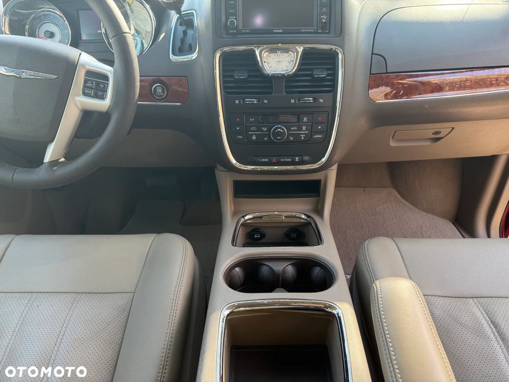 Chrysler Town & Country 3.6 Touring - 20