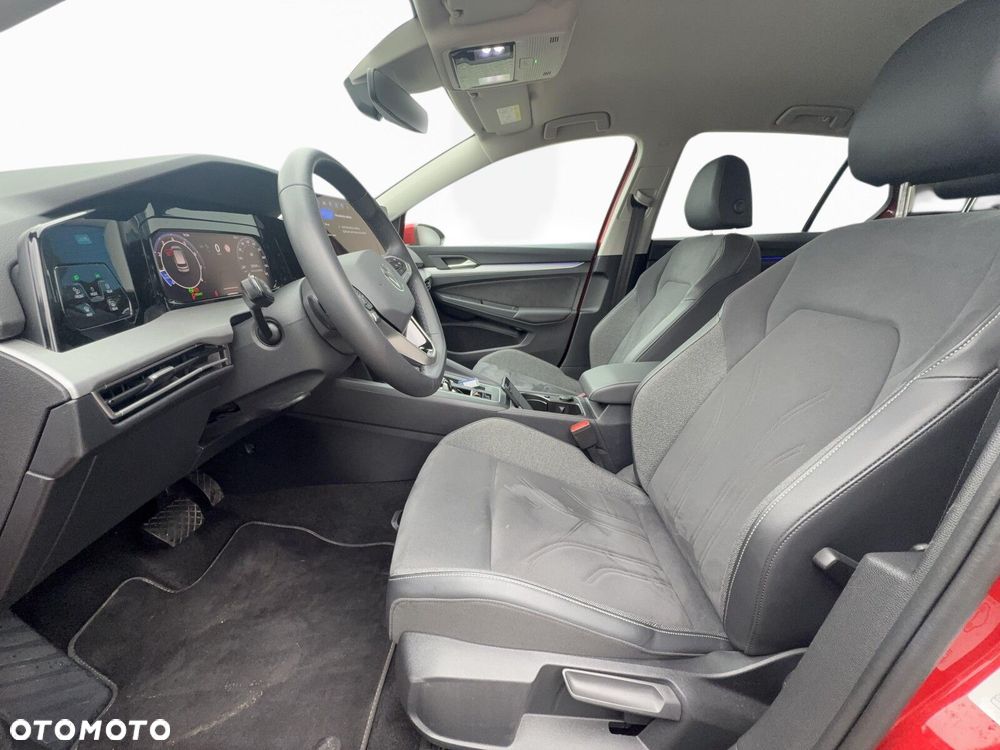 Volkswagen Golf 1.5 eTSI mHEV Life Plus DSG - 28