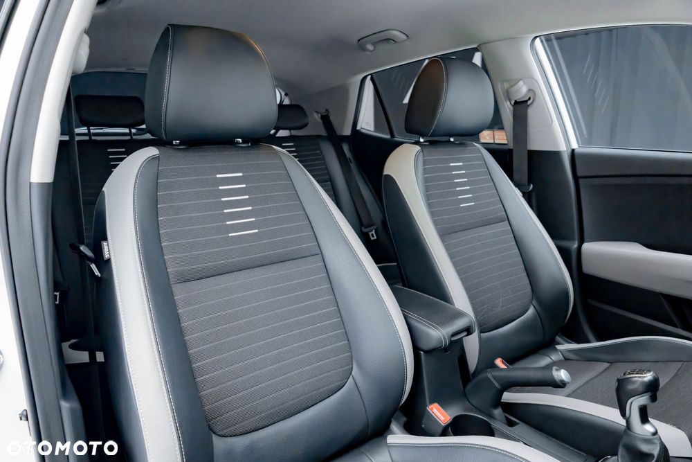 Kia Stonic 1.4 L - 39