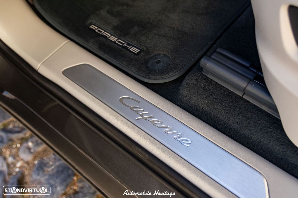 Porsche Cayenne - 13