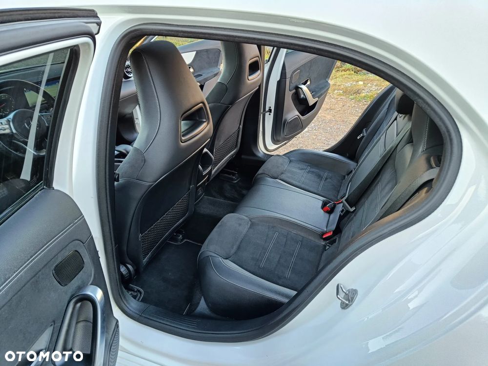 Mercedes-Benz Klasa A 200 AMG Line 7G-DCT - 16