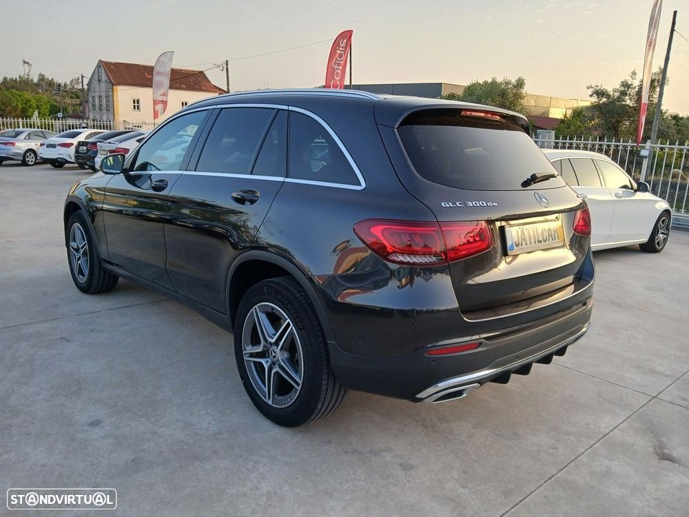 Mercedes-Benz GLC 300 de 4Matic 9G-TRONIC AMG Line - 9