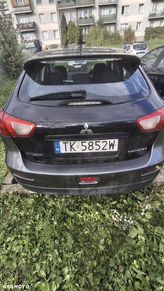 Mitsubishi Lancer - 2