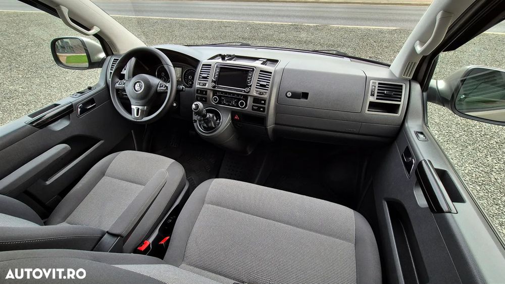 Volkswagen Caravelle - 5